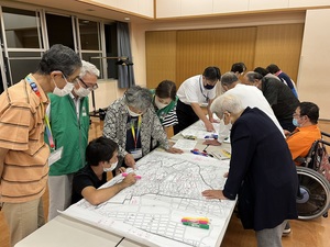 写真:マップ作成の様子