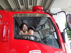 消防車に乗っているところ