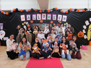 ひよこクラブ　ハロウィンパーティー集合写真