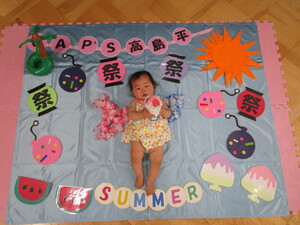 夏まつりのねんねアートの写真です