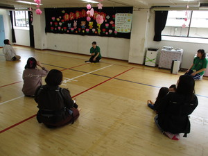 うさぎさんとくまさんの「はじめましての会」の様子です
