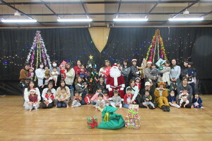 クリスマス会　うさぎクラブ　くまクラブの集合写真
