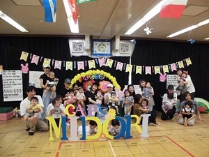 うんどう会の集合写真の様子