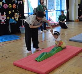 うんどう会の競技の様子