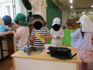 ホールおままごと