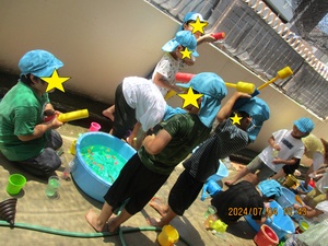 5歳児の水遊び
