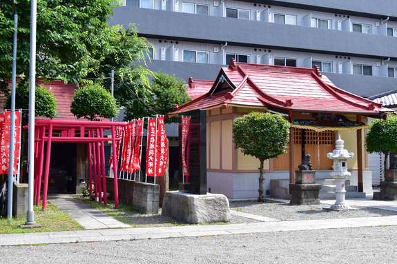 写真：稲荷神社