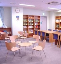 写真：ふれあい館談話コーナー