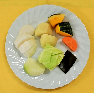 野菜スープの材料の写真