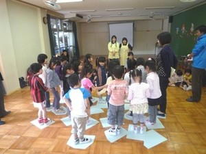 写真1:ゲーム「シロクマさんのきもち」の開始