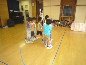 写真2:ゲームで流氷の減少を体験する