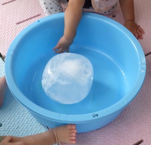 写真 大きな氷