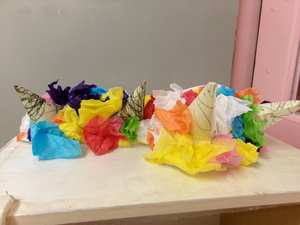 写真：鬼の角のヘアーバンド