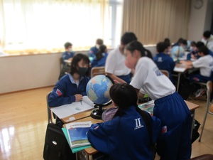 赤二中 社会の授業