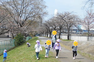 公園散歩の様子