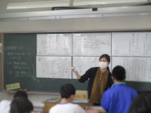 高二中 国語の授業の様子