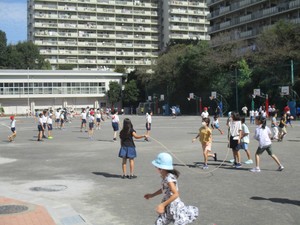 緑小 20分休みの様子
