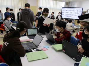 志四小 区教委訪問1
