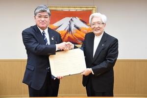 坂本区長と大橋理事長