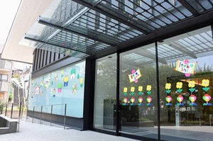 サムネイル:正面玄関