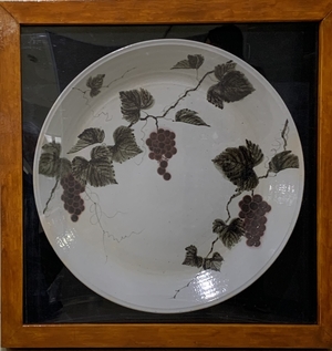 鉄絵銅彩葡萄文皿