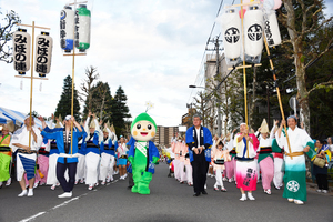 写真：阿波おどり（総踊り）