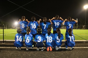 写真：「中学校女子サッカー部フェスティバル」での集合写真