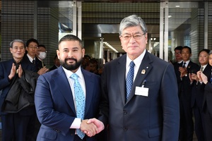 写真:皇太子殿下と坂本区長