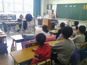 写真:学級会の様子