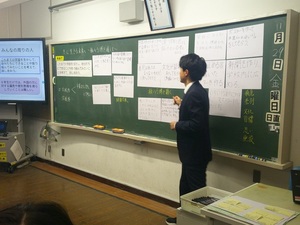 写真:6年生の総合的な学習の時間の様子