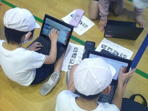 写真:4年生の体育の授業の様子