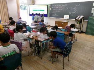 写真:生活科の授業の様子