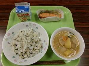 写真:当日の給食
