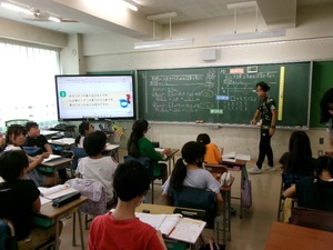 写真:算数の授業の様子
