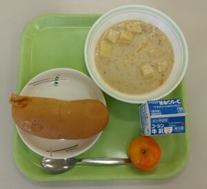 写真:当日の給食
