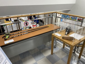 展示の様子（義足・競技用品）