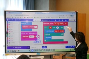 写真：8年生の技術科の授業の様子