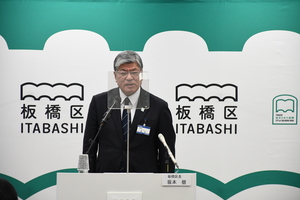 サムネイル：記者会見の様子1