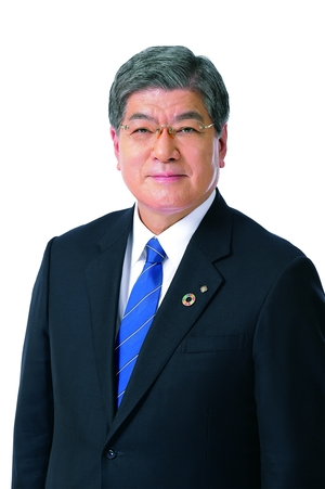 板橋区長　坂本　健