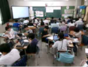 写真：6年生の授業（社会科）