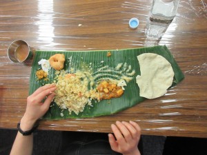 写真：ミールス試食風景1