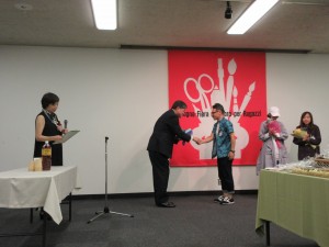 写真：授賞式の様子