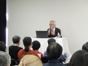 写真：講演会の様子1