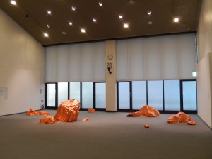 写真：作品展示の様子1