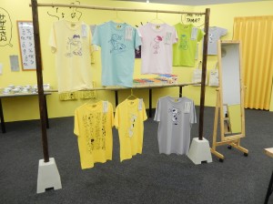 写真：様々なTシャツ