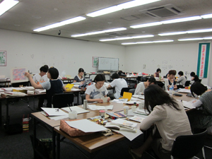 写真：2011年7月14日の制作の様子